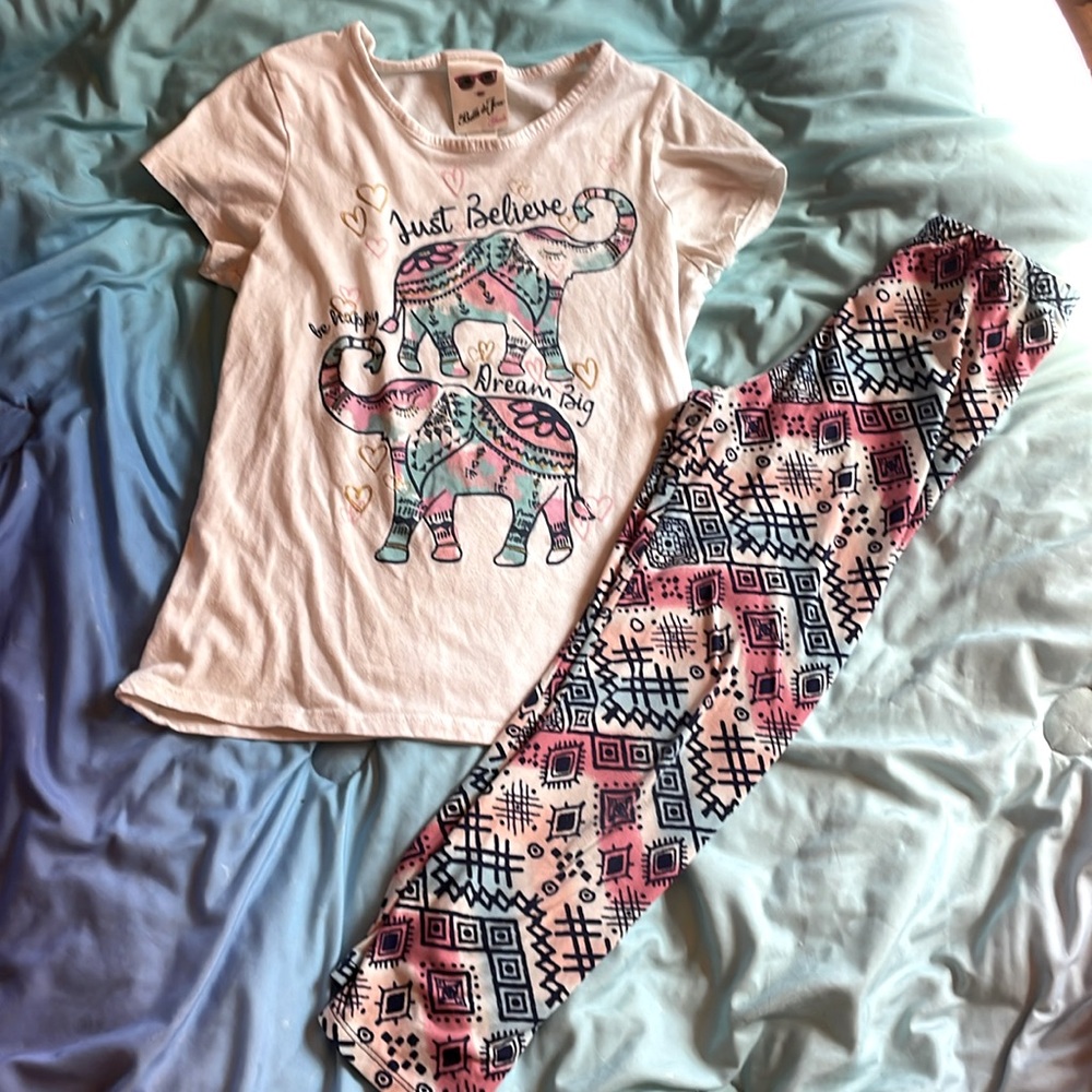 Girl’s outfit size 10/12